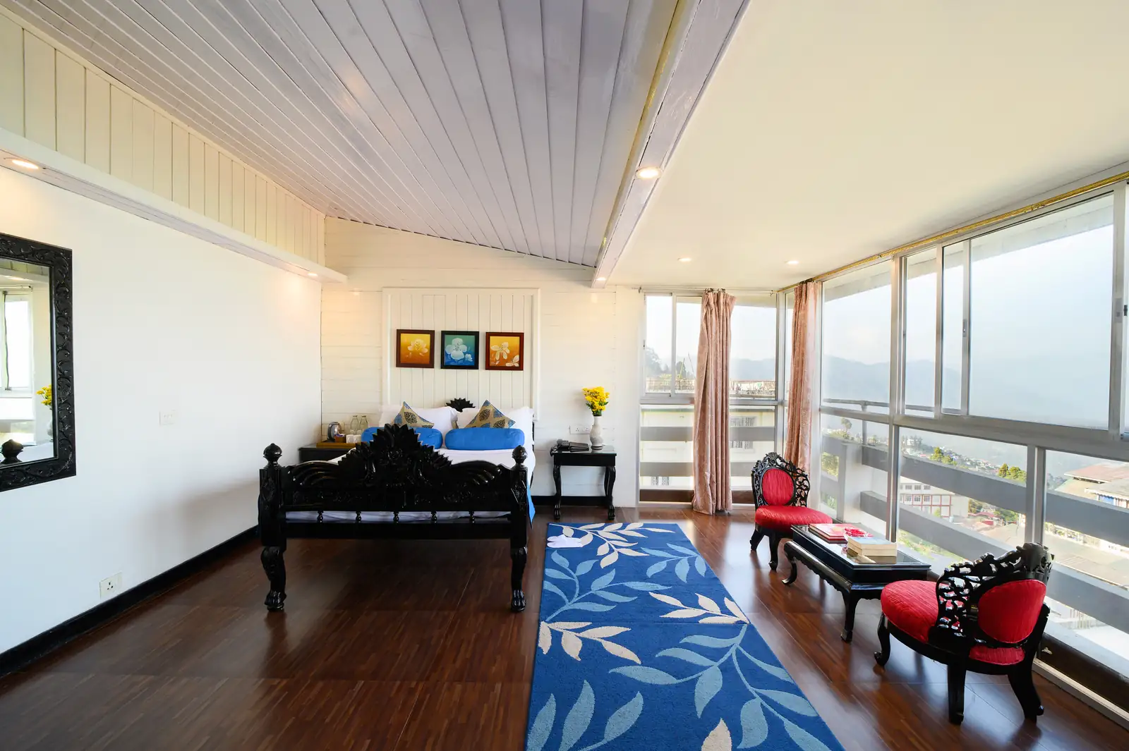 Kanchenjunga Room
