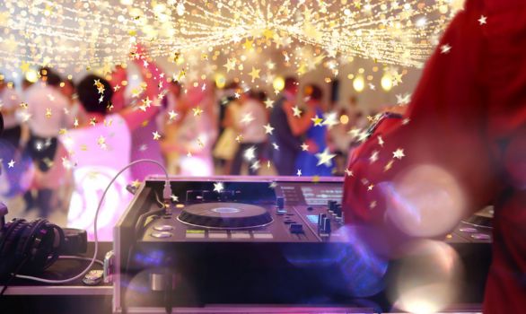 Live Music & DJ